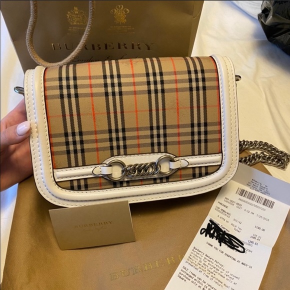 Burberry Handbags - Brand new Burberry bag